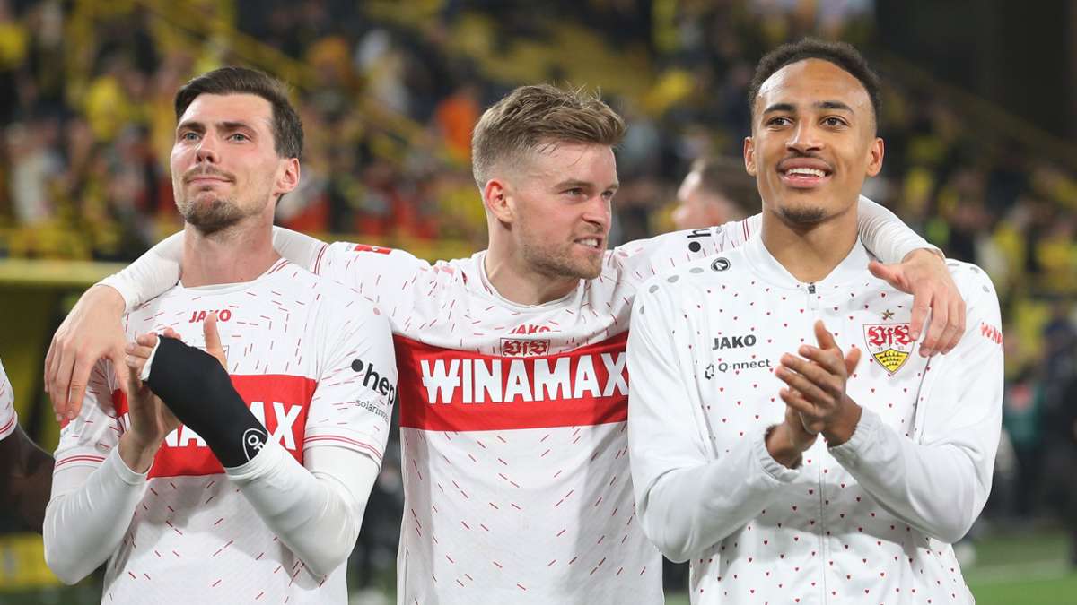 Können in dieser Saison noch mehr erreichen: Die VfB-Spieler um Stenzel, Mittelstädt und Leweling.