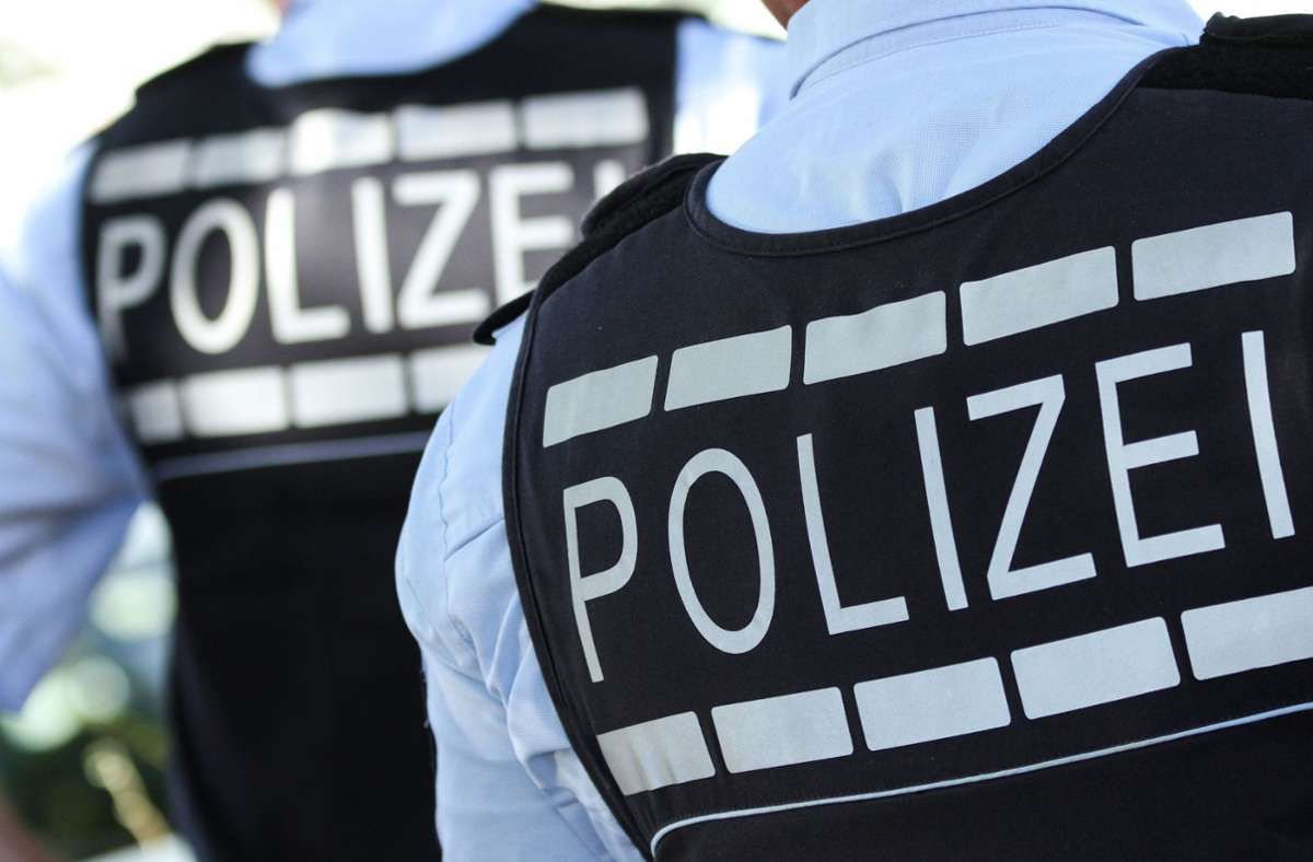 Mainhardt im Kreis Schwäbisch Hall: 16-Jährige und Mann schwer verletzt gefunden - Kripo ermittelt