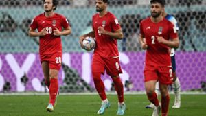England startet mit 6:2 gegen den Iran