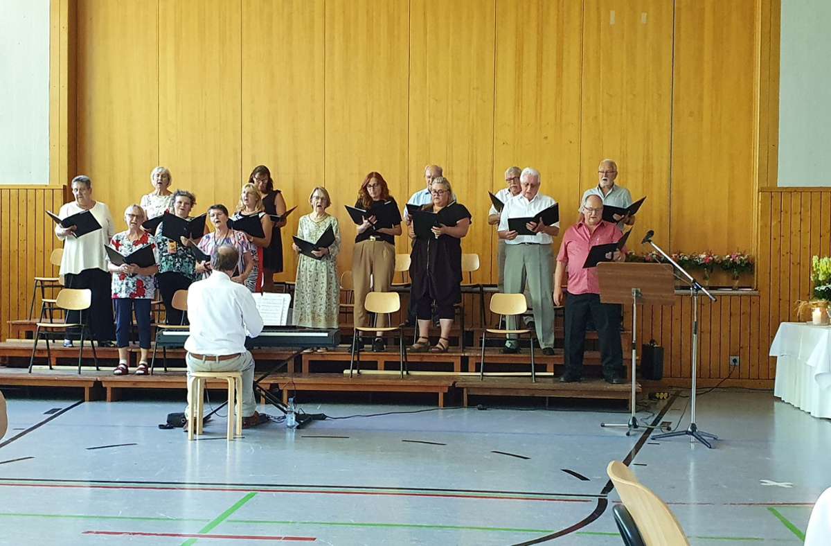 Beim Gesangverein Steinhaldenfeld gab es kürzlich noch letzte Ehrungen für langjährige Mitglieder und nochmals einen Auftritt der Sängerinnen und Sänger. Der Verein hat seine Auflösung beschlossen.