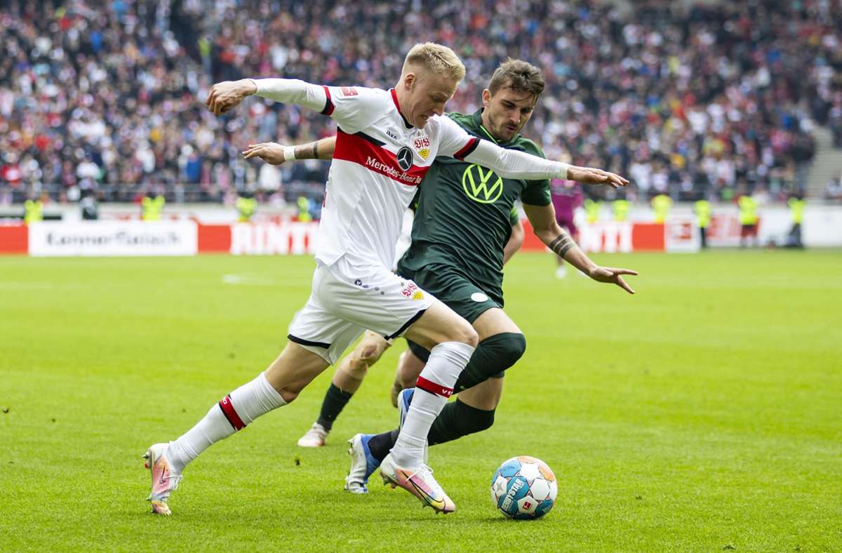 VfB-Torschütze Chris Führich gegen Wolfsburg Maximilian Philipp