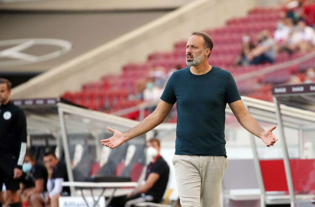 VfB-Trainer Pellegrino Matarazzo sagte nach der Niederlage gegen Freiburg, dass es einige Themen gebe, die besprochen werden müssten.