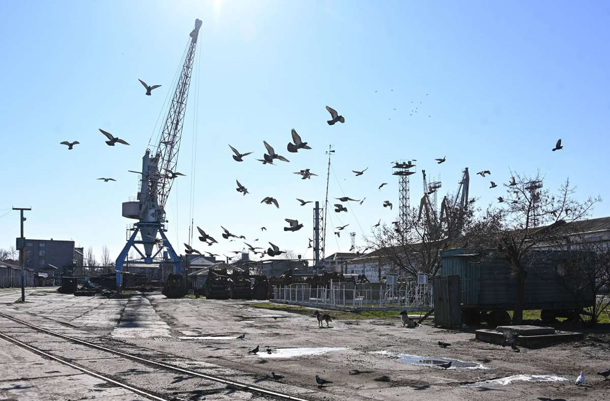 Krieg in der Ukraine: Schiffe mit Getreide aus Hafen verschwunden