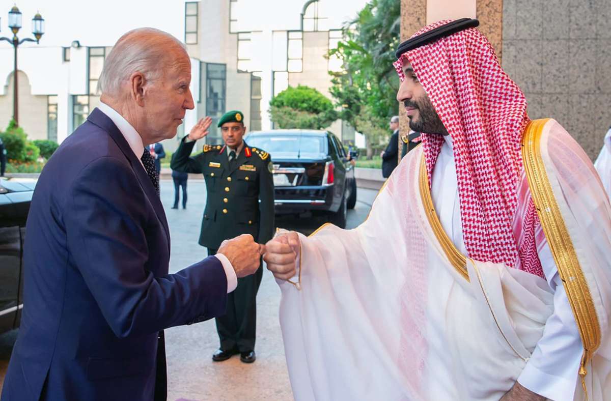 Biden in Saudi-Arabien: Faustgruß statt Handschlag
