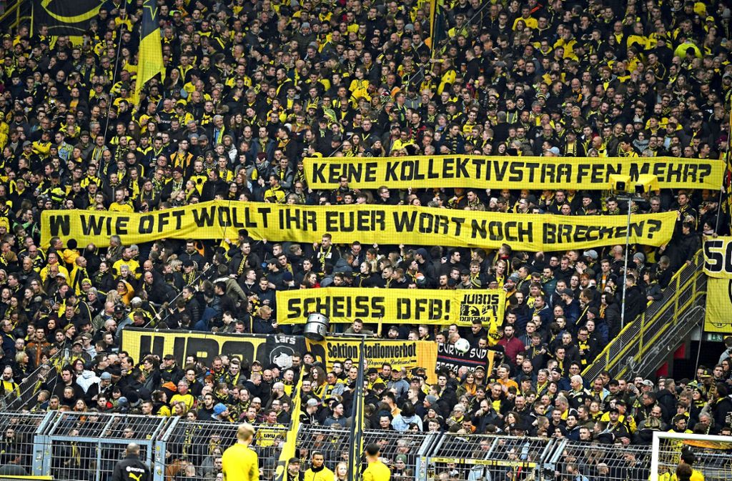 Die Fans in der Fußball-Bundesliga protestieren immer wieder gegen Kollektivstrafen. Foto: imago/Team 2