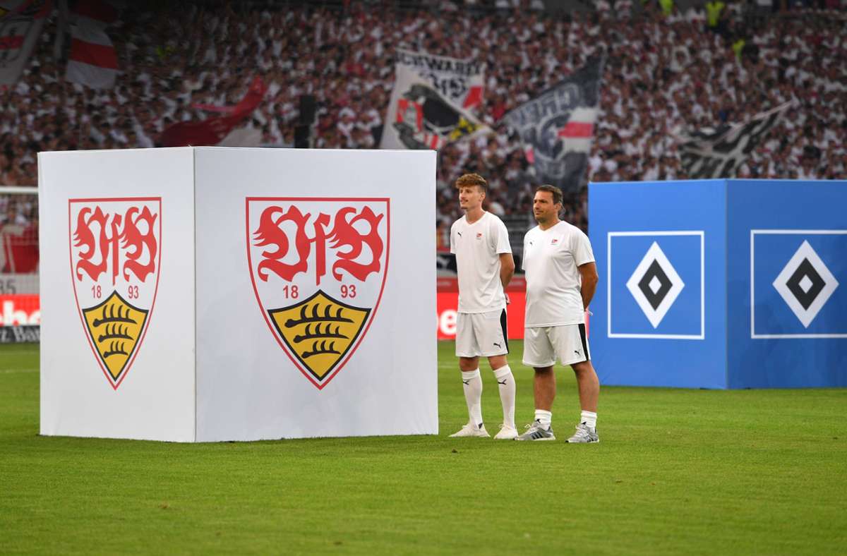 Der VfB Stuttgart liefert sich ein Fernduell mit dem Hamburger SV.