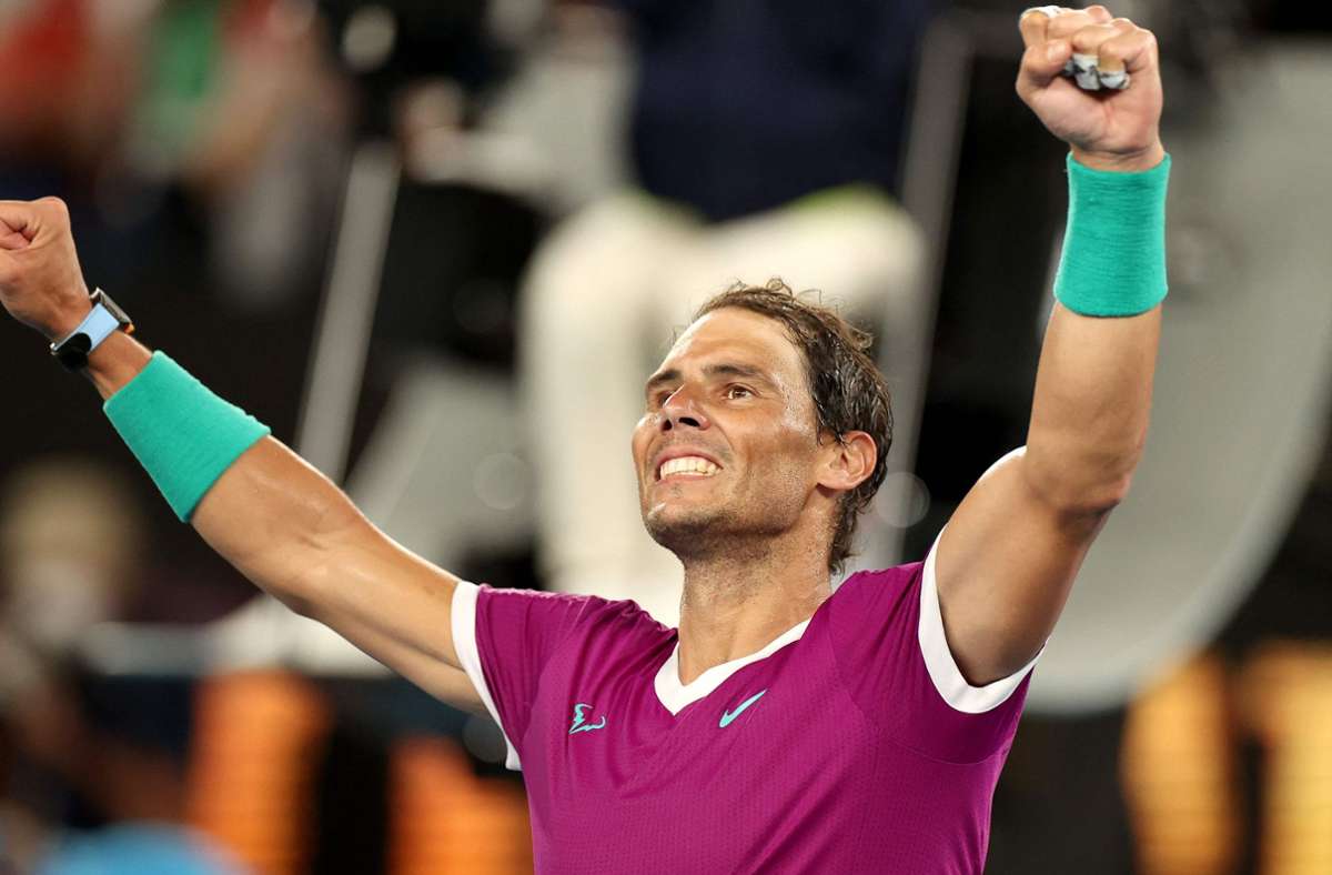 Rafael Nadal riss nach seinem Sieg die Hände nach oben. Foto: AFP/MARTIN KEEP