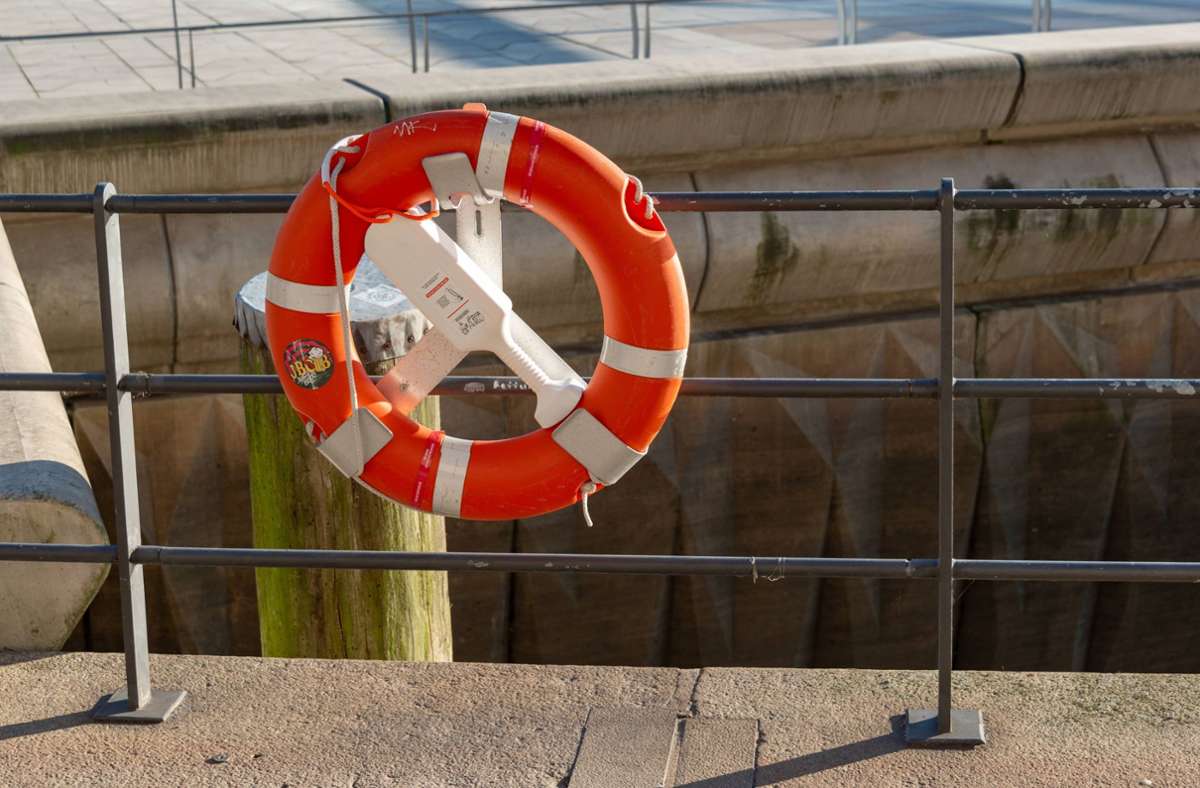 Unglück auf dem Bodensee: Mann stirbt bei Bootsausflug, 70-Jähriger vermisst