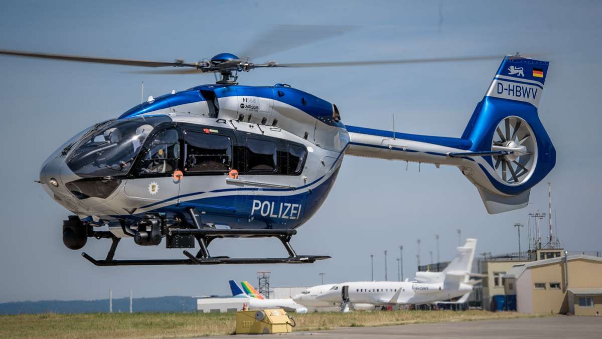 Einsatz in Schorndorf: Hubschrauberbesatzung findet unterkühlten Senioren
