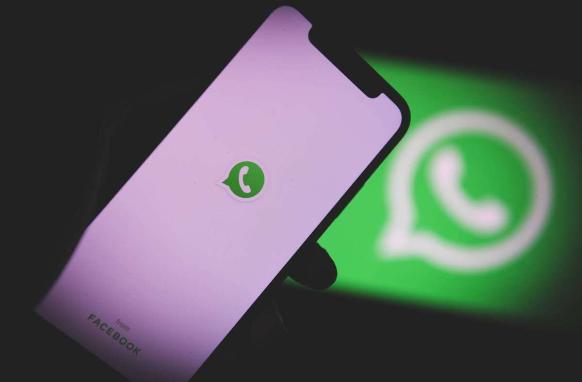WhatsApp war am Dienstagabend von einer Störung betroffen. Foto: imago images/onw-images/Marius Bulling