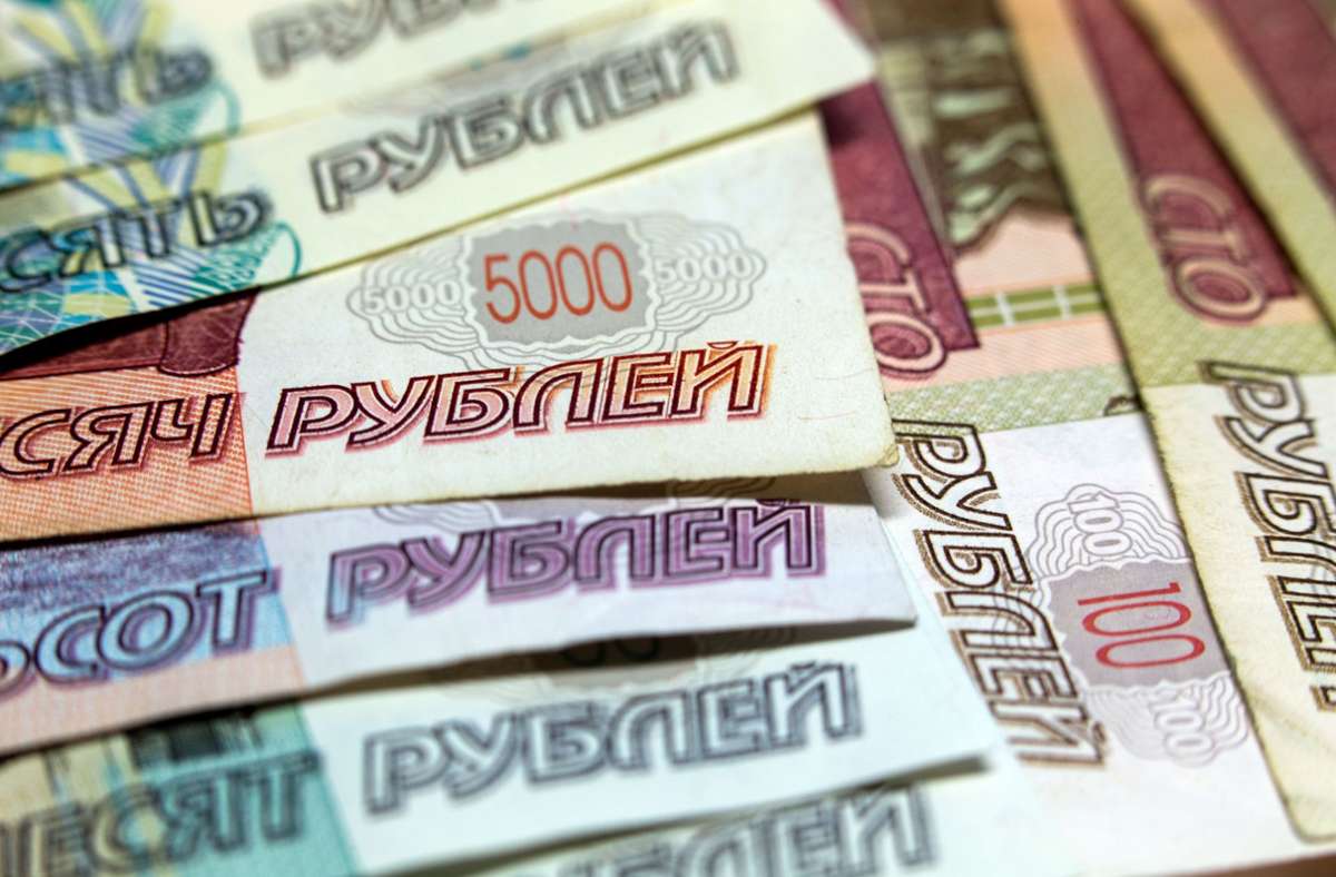 Rubel stürzt ab: Was bedeutet Leitzins?