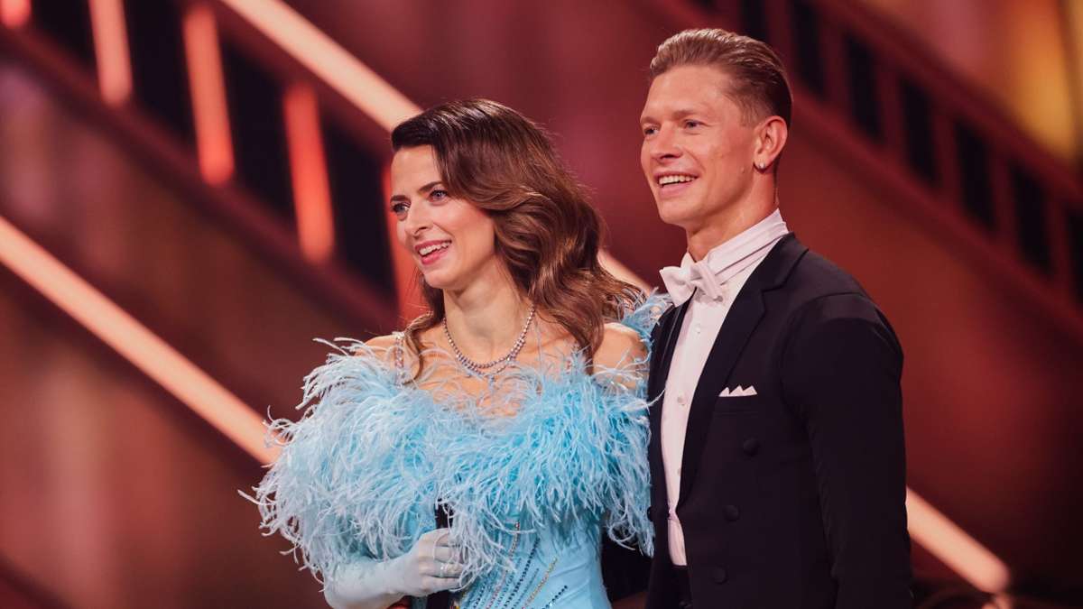 RTL-Tanzshow: Lets Dance: Freundin erlaubt Kelly Flirt, Padberg raus