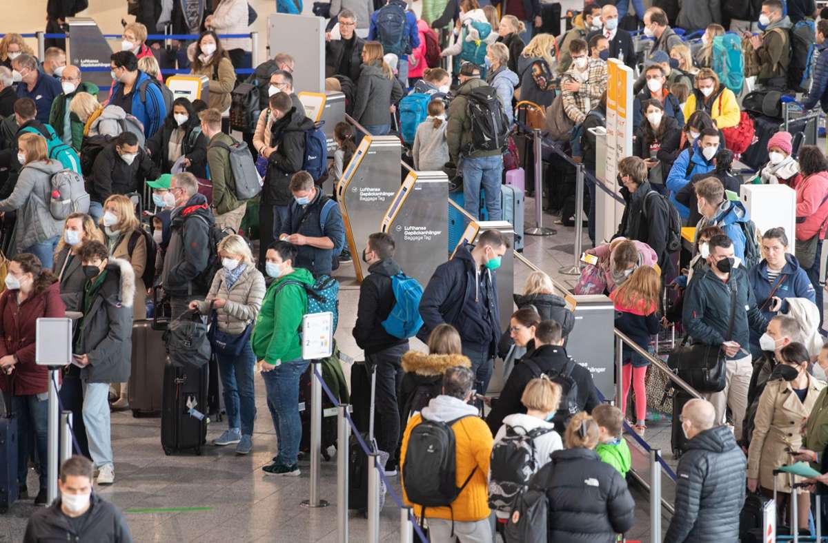 Betreibergesellschaft Fraport: Flughafen Frankfurt rechnet auch zu Ostern mit Wartezeiten