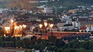 Die Feuershow donnert weit über Stuttgart