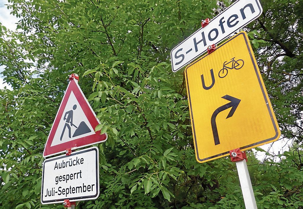 MüNSTER:  Tiefbauamt, Polizei und Straßenverkehrsbehörden haben in der Hofener Straße reagiert: Beschilderung zur Straßensperrung verbessert