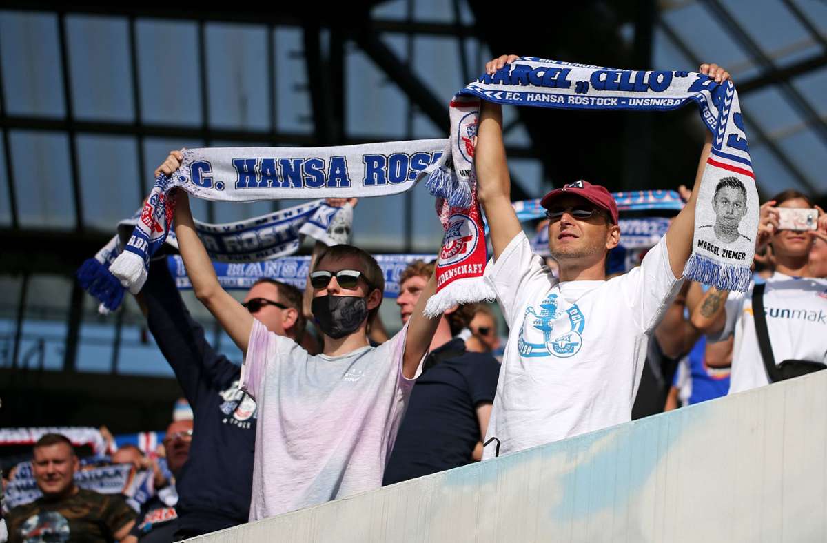 Niedrige Corona-Infektionszahlen: Kehren die Fans von Hansa Rostock wieder ins Stadion zurück?