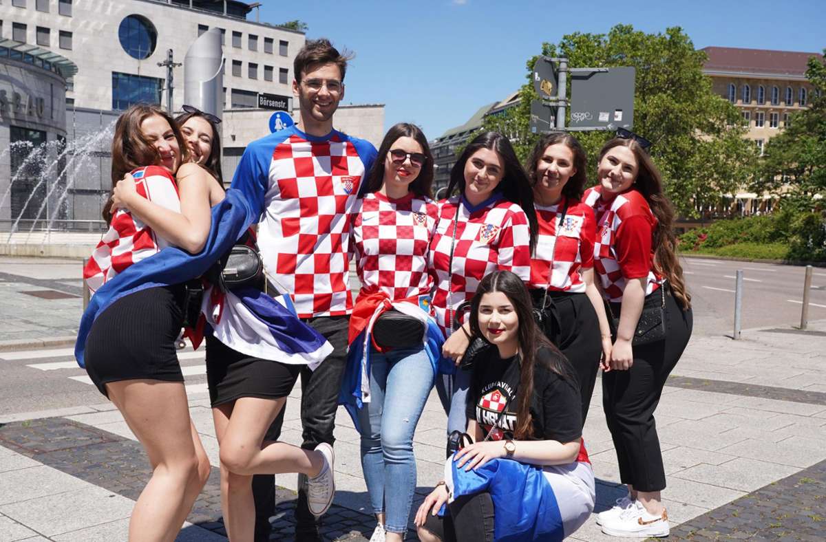 Vor der Partie waren die kroatischen Fans ...