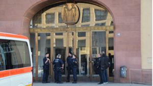 Einsatz in Mannheim: Polizei schießt auf Bewaffneten in Uni-Bibliothek –  Mann stirbt