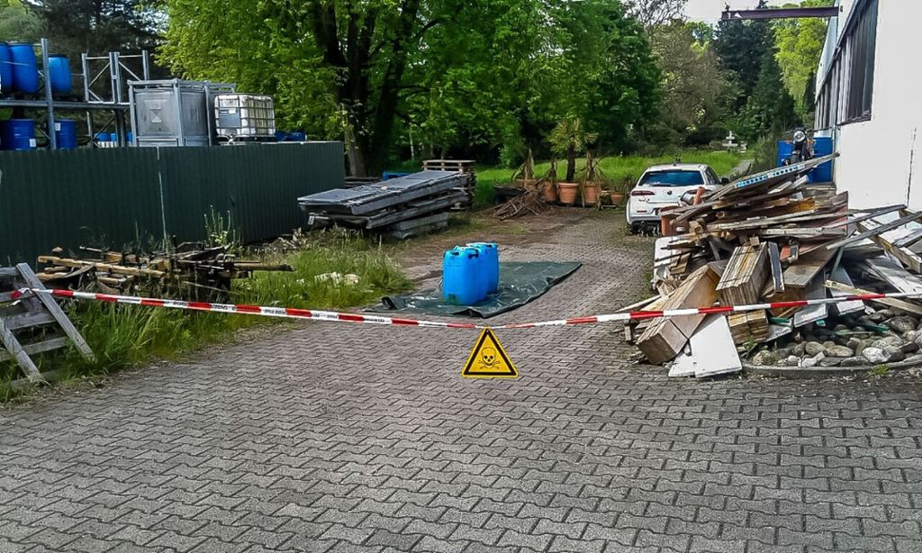 Großbrand beim Dachdecken in Burgstetten - 800.000 Euro Schaden