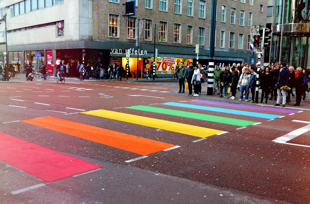 Christopher Street Day: Grüne fordern Regenbogenstreifen auf Stuttgarts Straßen