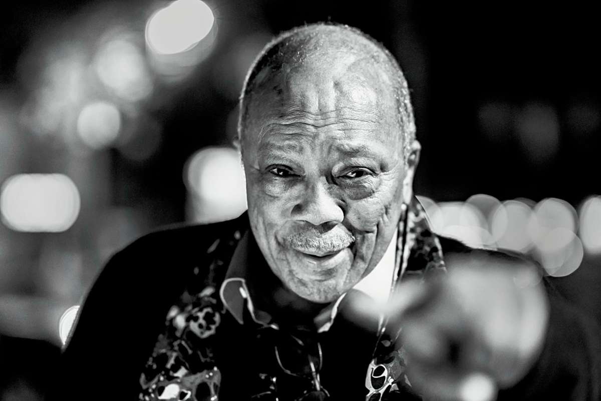 Auch der große Musikproduzent Quincy Jones trat  2017 vor Steinheißers Linse.