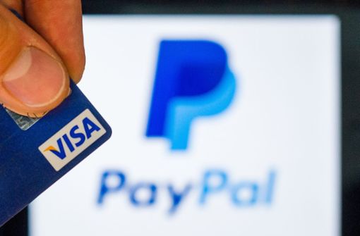Die Betrüger geben an, das angeforderte Geld über PayPal bezahlt zu haben. Foto: dpa/Lukas Schulze