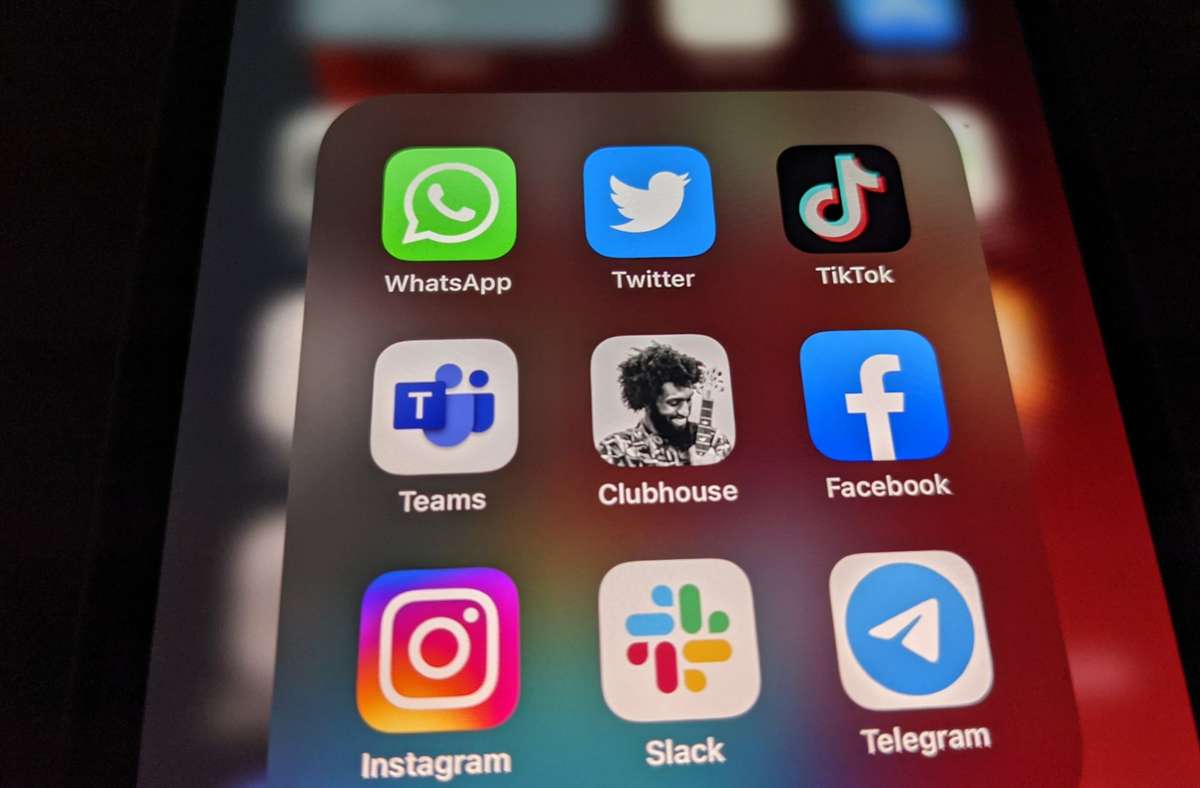 Clubhouse, Facebook, Whatsapp und Co.: Was die beliebtesten Apps über uns wissen wollen