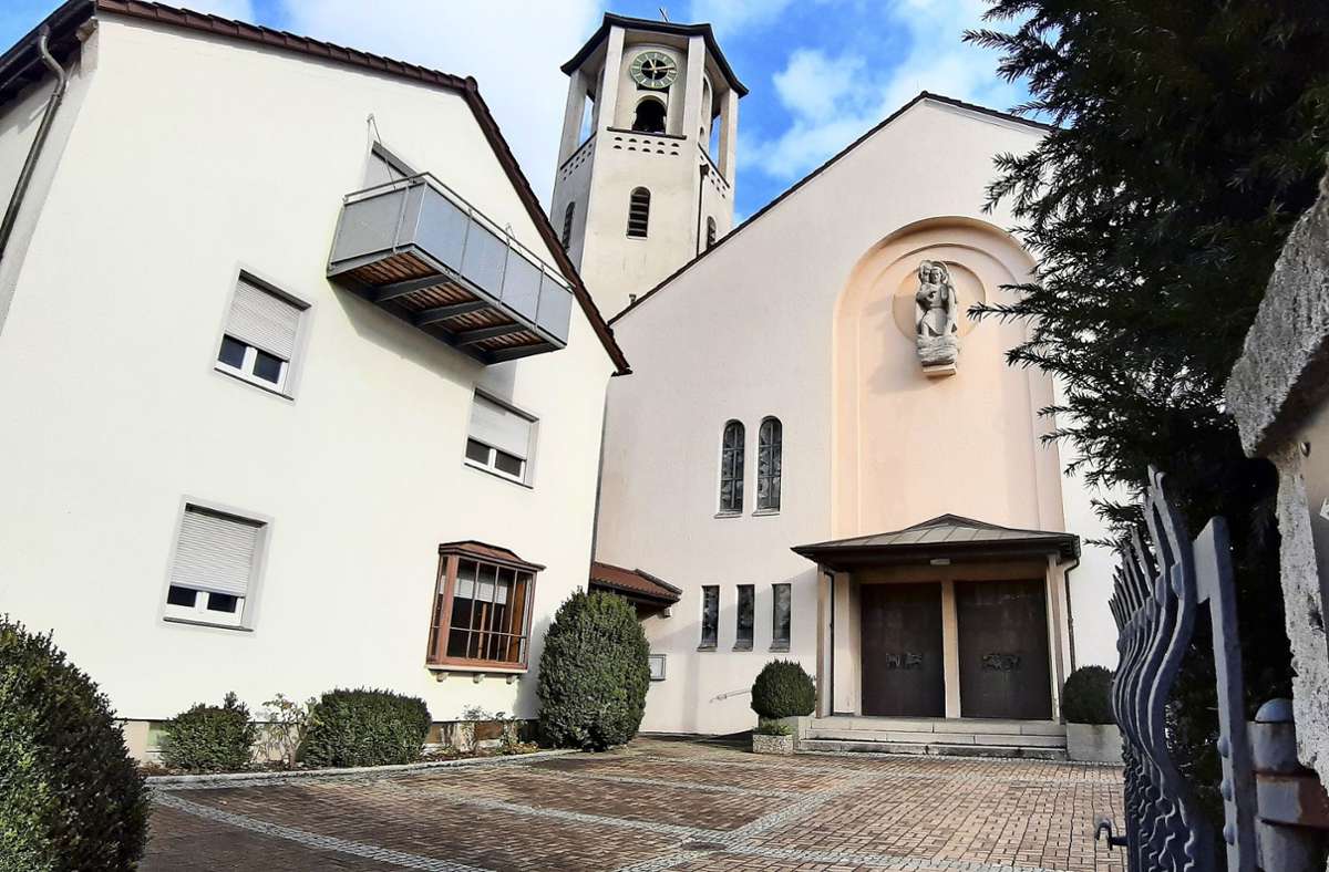 Neues Zentrum St. Christophorus in Stuttgart-Wangen: Vertrag mit  der Caritas unterzeichnet