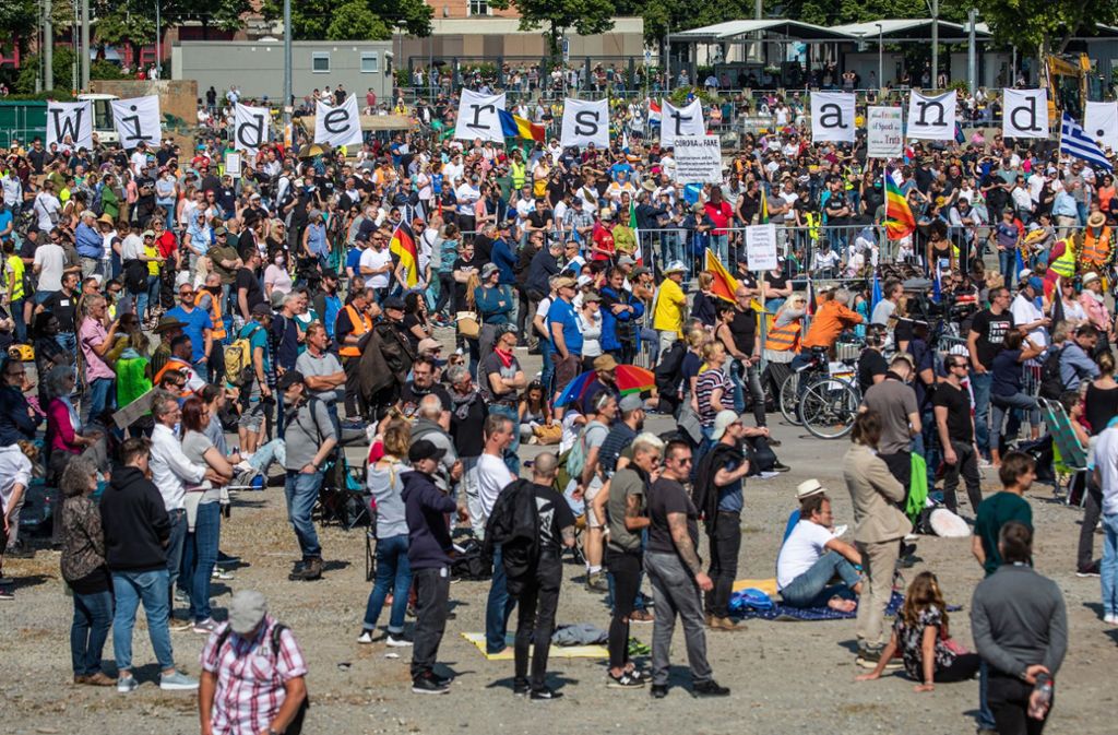 Proteste gegen Corona-Auflagen in Stuttgart: Doch keine größere Demonstration auf dem Wasen – Fiechtner springt ein