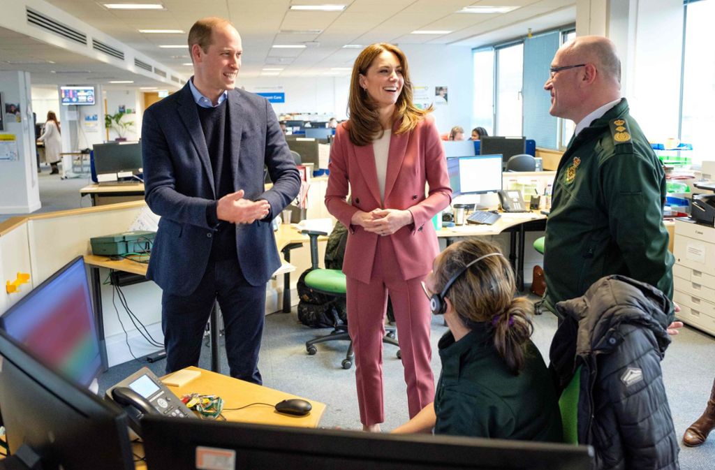 Prinz William und Herzogin Kate besuchten am Freitag eine Corona-Callcenter in London. Foto: AFP