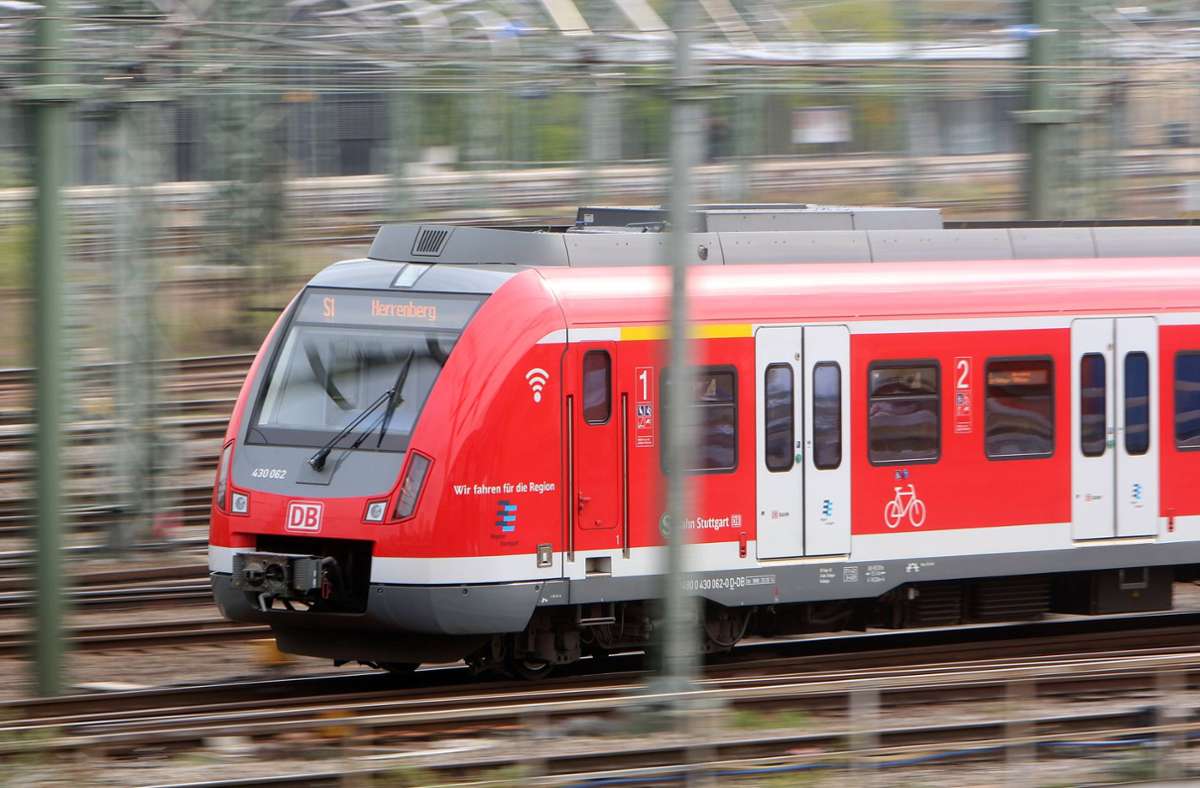 9-Euro-Ticket: Bahn überfüllt? Linke will erste Klasse öffnen