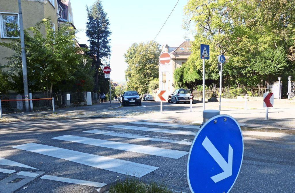 Durchfahrtssperren gegen Schleicher werden demnächst gebaut: Wiesbadener Straße in Bad Cannstatt wird zur Sackgasse