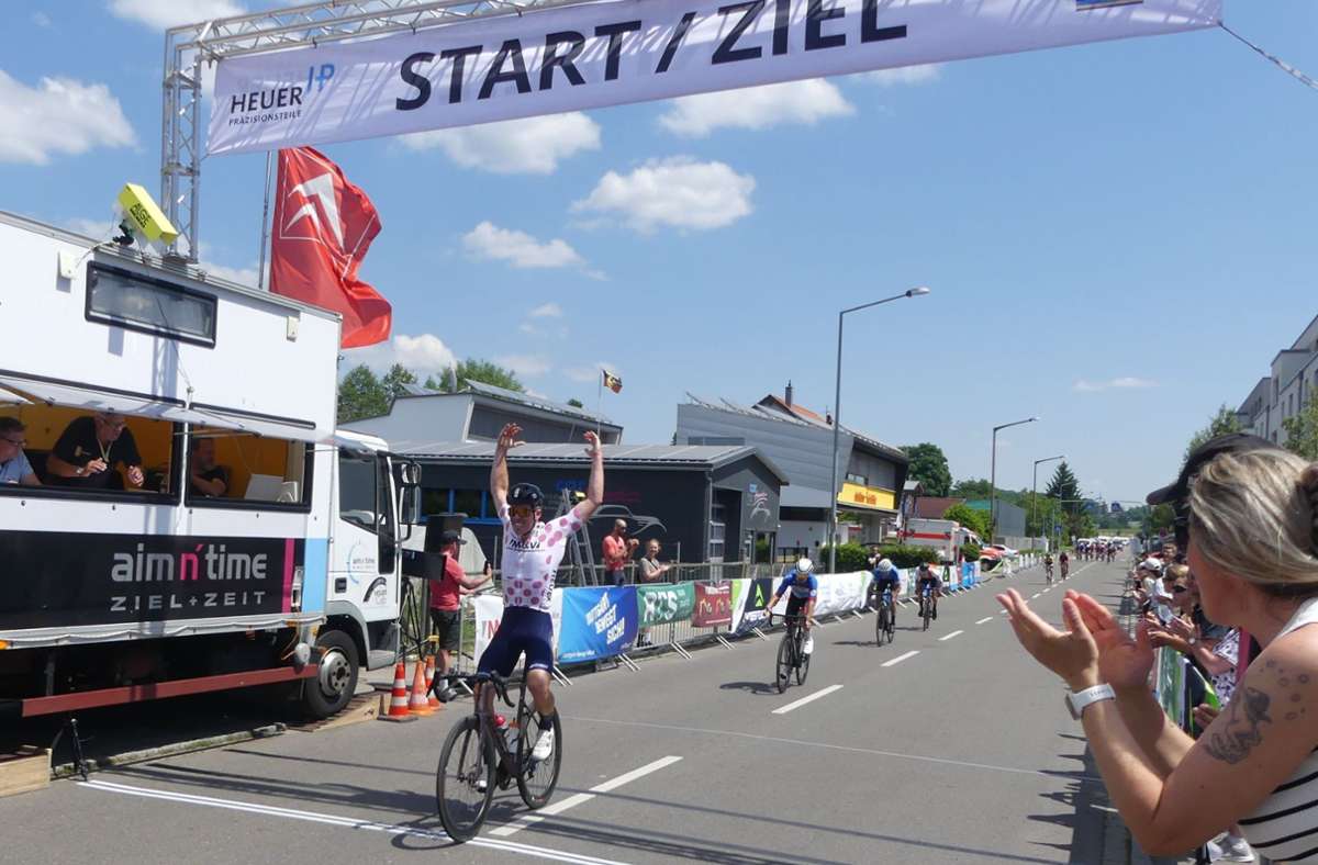 Radsport Race Days Stuttgart: Levi Meßmer entscheidet das Herzschlag-Finale für sich