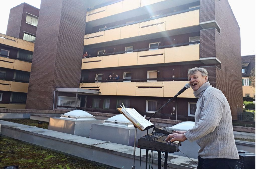 Konzert vor dem Pflegestift Münster: „Lass die Sonne in dein Herz“