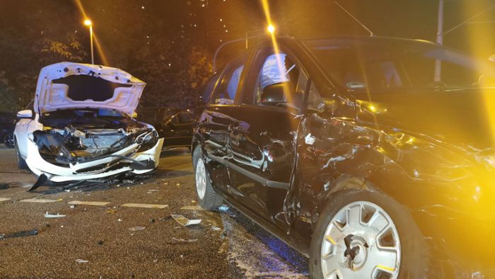 Autofahrer missachtet Vorfahrt – zwei Verletzte