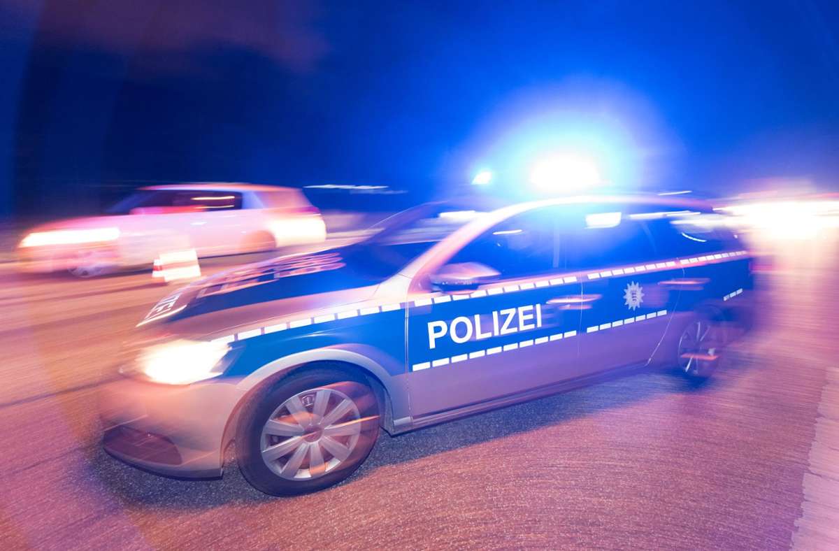Medizinischer Notfall bei  Mannheim: Lkw-Fahrer stirbt am Steuer