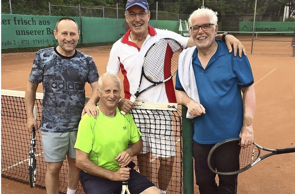 Tennis-Herren-60 der Untertürkheimer Spielgemeinschaft sichern sich im letzten Spiel die Meisterschaft: Die Nerven behalten