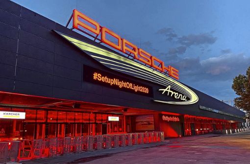 Wird in der Nacht auf morgen rot angestrahlt: die Porsche-Arena. Foto: /in.Stuttgart