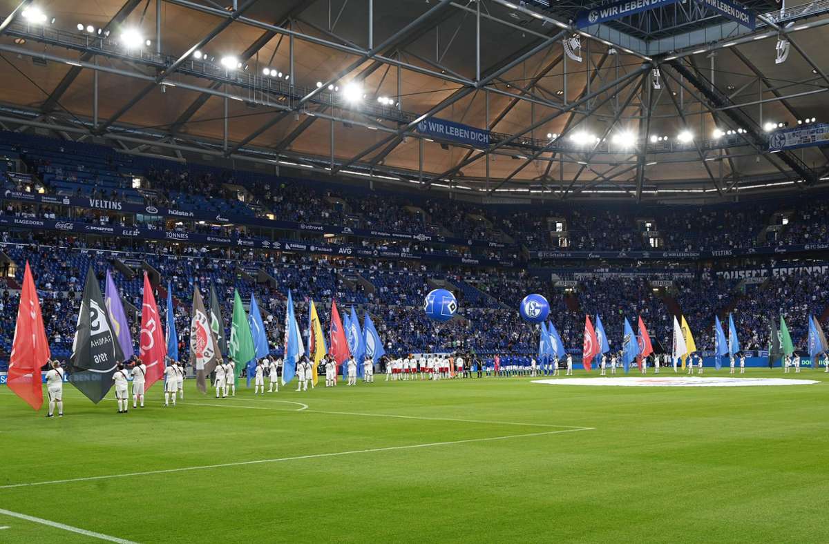 Die 2. Bundesliga startete am Freitag in die neue Spielzeit. Foto: imago images/Nordphoto/nordphoto GmbH