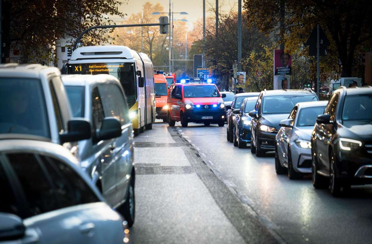 Verkehrssünder in Stuttgart: Keine Rettungsgasse – über 100 Fahrverbote in zwei Stunden