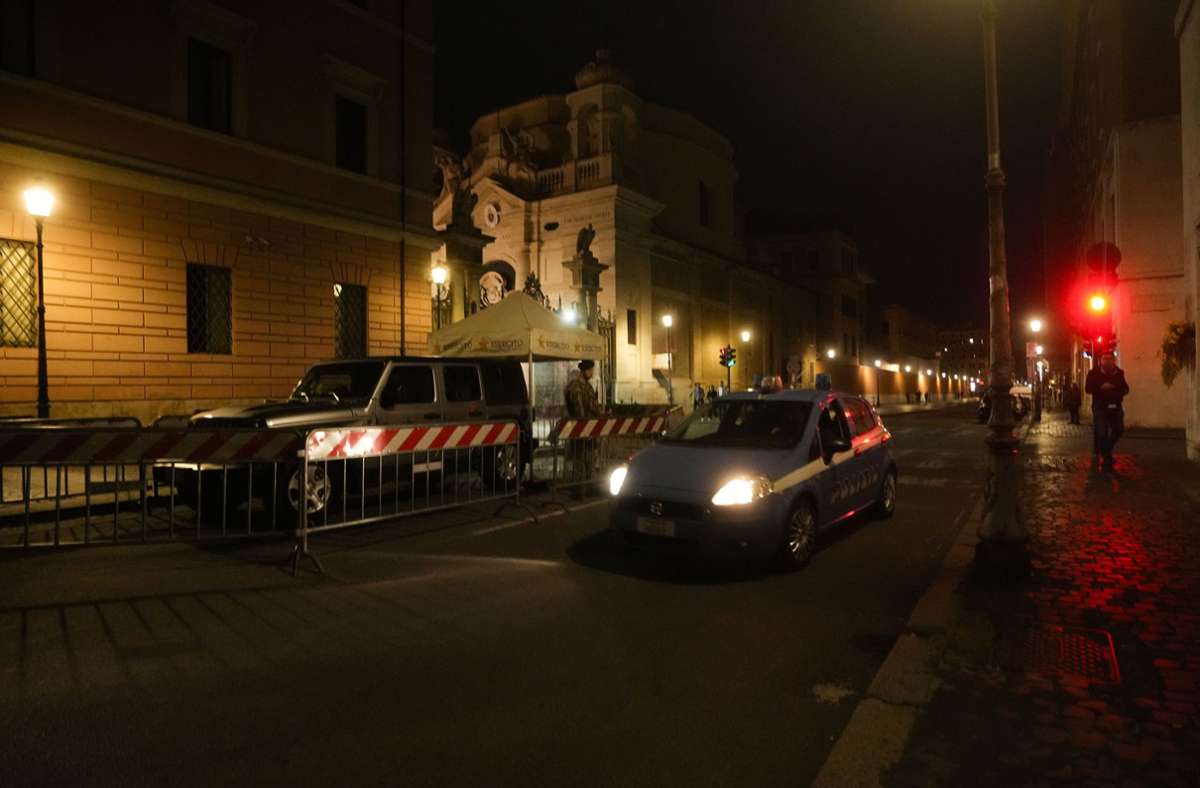 Großalarm im Vatikan: Verwirrter Mann rast mit Auto durch Kontrollstelle