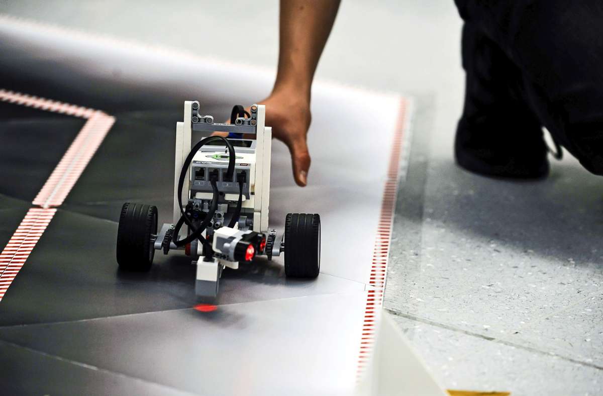 Uni Stuttgart: Roborace: So lief das Finale der Roboter-Formel 1