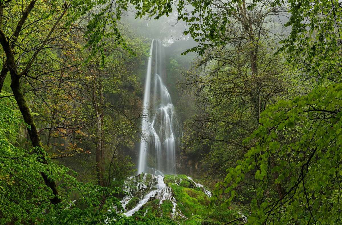 Der Uracher Wasserfall gehört  zu den spektakulärsten Fotomotiven auf der Alb.