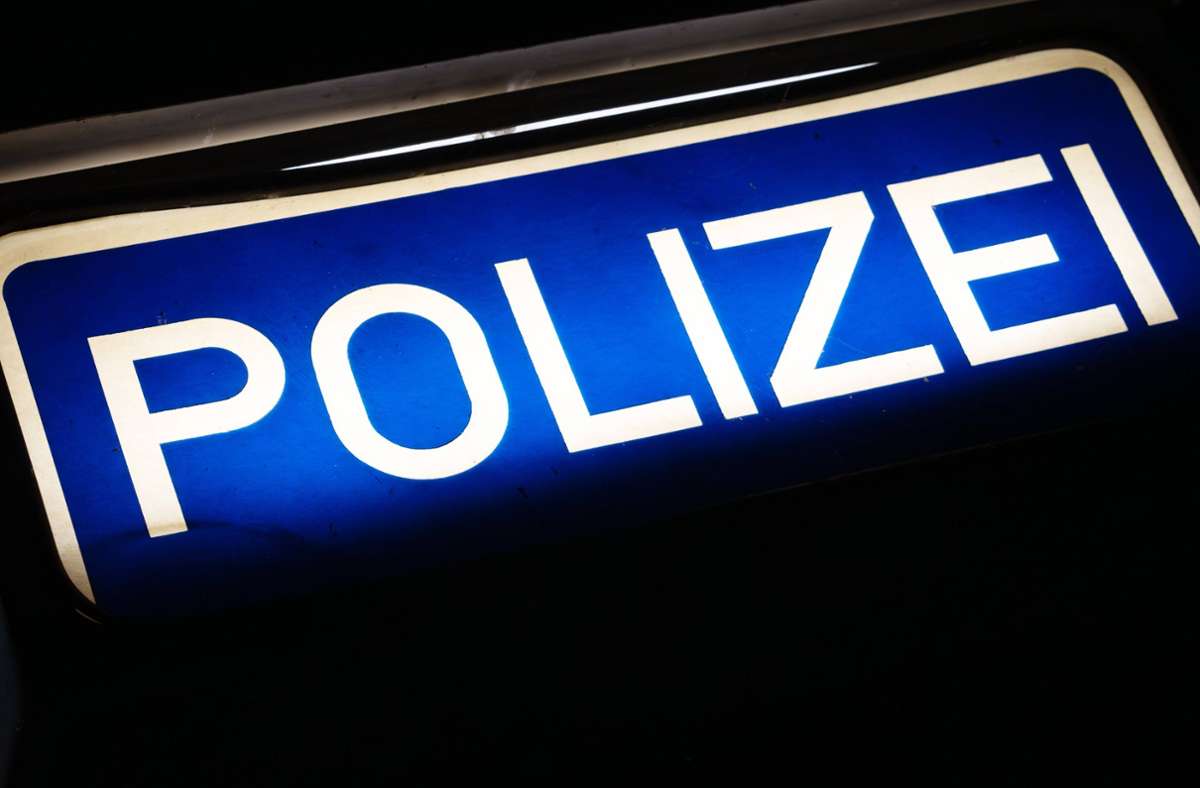 Vorfall in Köln: Mädchen in Schwimmbad missbraucht - Polizei vernimmt Zeugen