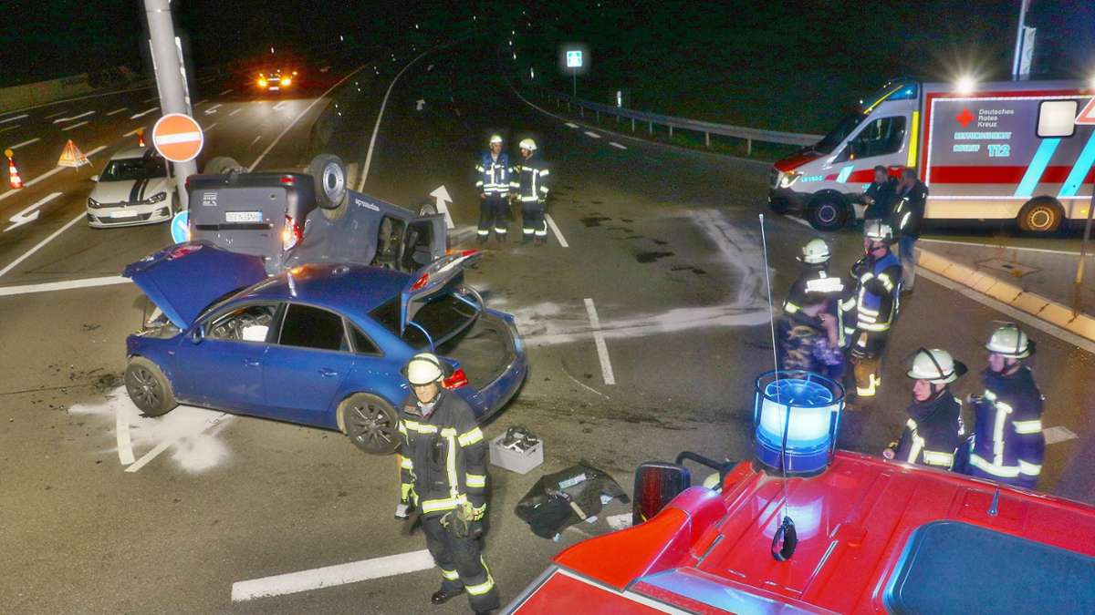 Ludwigsburg: Unfall mit drei Verletzten und 25.000 Euro Sachschaden