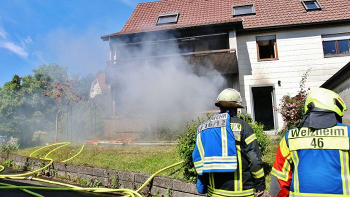 Feuer in Mehrfamilienhaus –  500 000 Euro Schaden