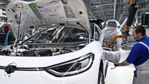VW fährt Produktion wieder hoch - Zulieferer atmen auf
