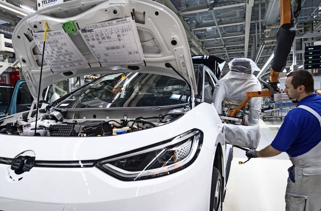 Nach Corona-Zwangspause: VW fährt Produktion wieder hoch - Zulieferer atmen auf