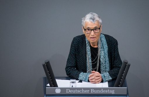 Ruth Klüger 2016 im Bundestag Foto: dpa/Kay Nietfeld