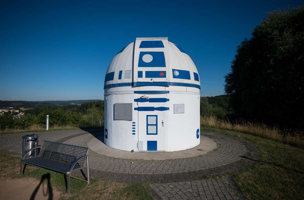 „Star Wars“-Flair  in Zweibrücken: Sternwarte verwandelt sich in R2-D2